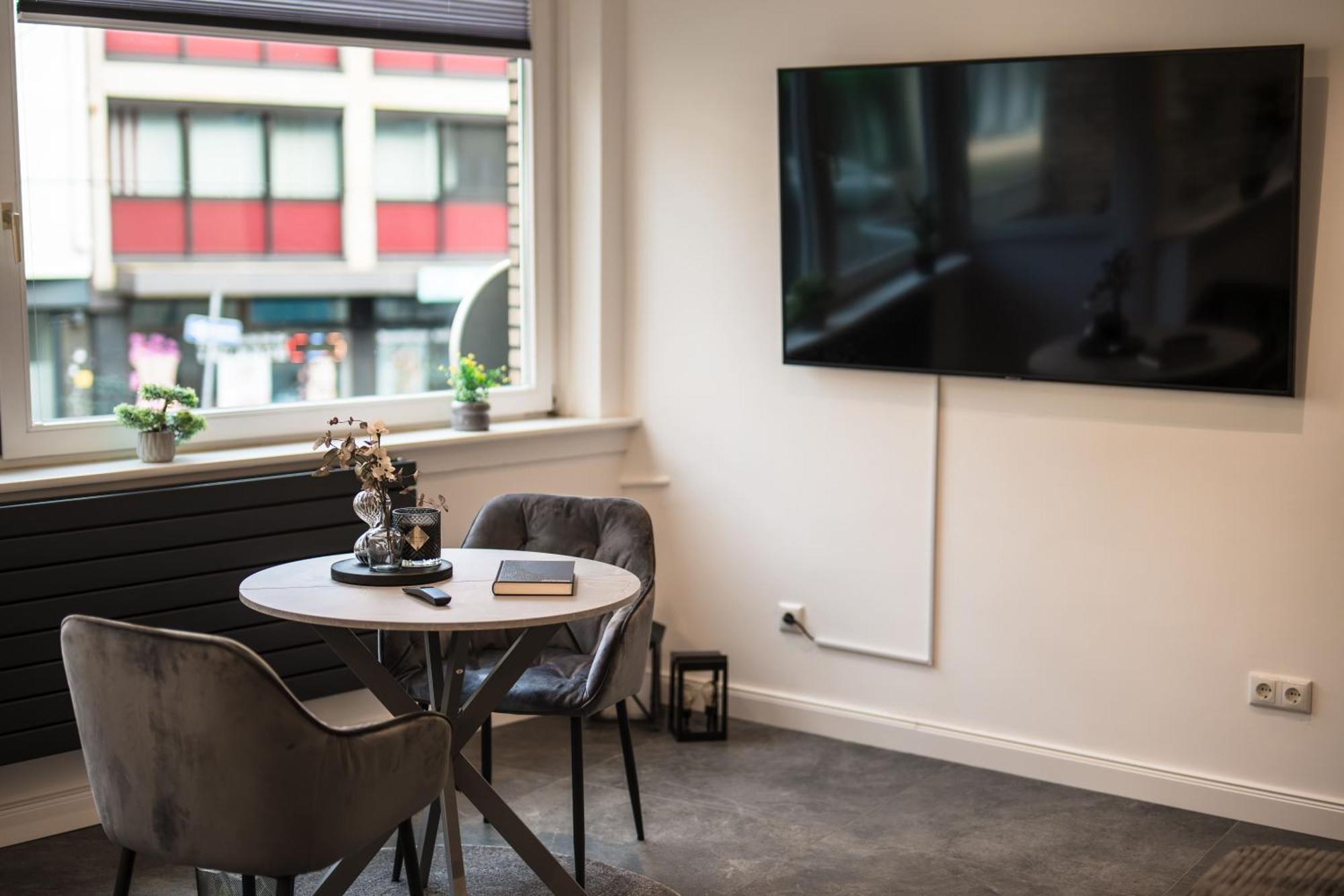 Apartment Exklusive 1-zimmer Stadtwohnung In *